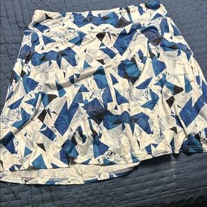 Koral Geometric Blue and White Skort